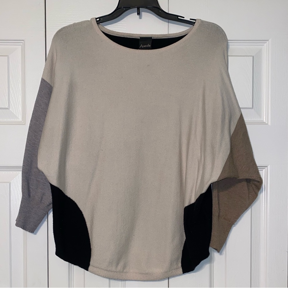 Modern Tricolor Long Sleeve Top